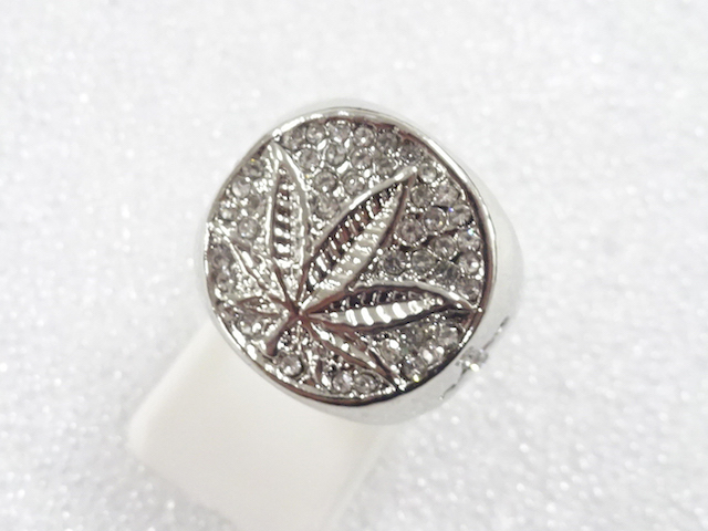 Japanese Kimono / Antique Accessories Metal